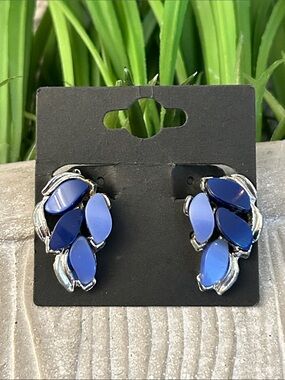 Blue Leaf Cluster clip on Earrings - Women's Jewelry thermoset shades of blue